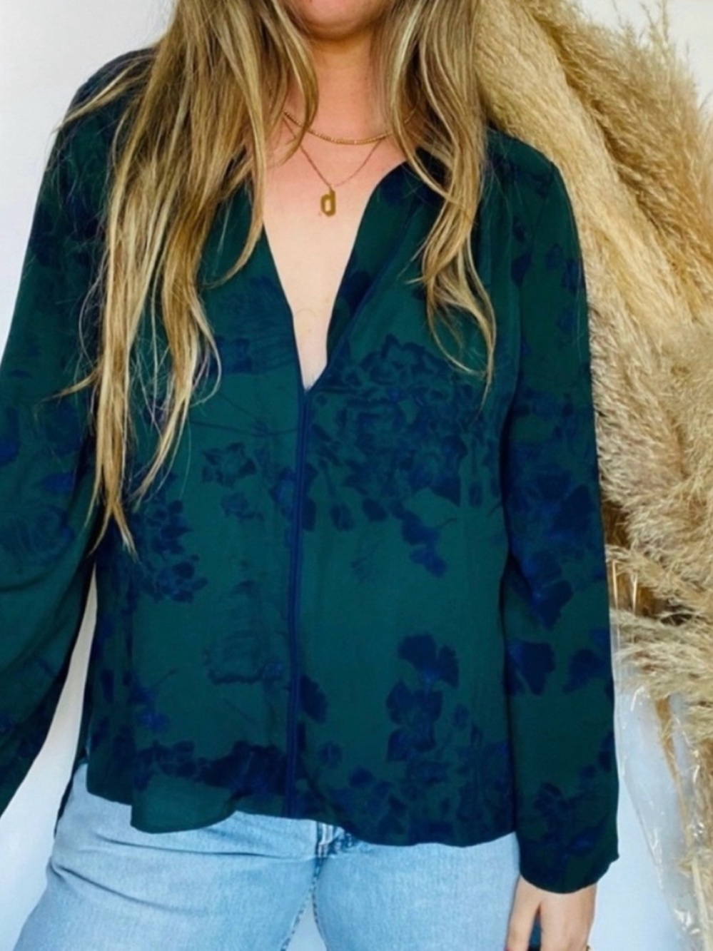Bcbg Women's Deep Green Floral Button-Up Top